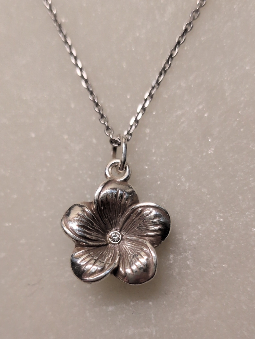 SALE!🔥NEW! Brighton Voyage Plumeria Petite Necklace JM7384, NWOT RARE!!